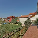Bright With Garden And Balcony Galižana