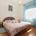 Bright With Garden And Balcony Galižana